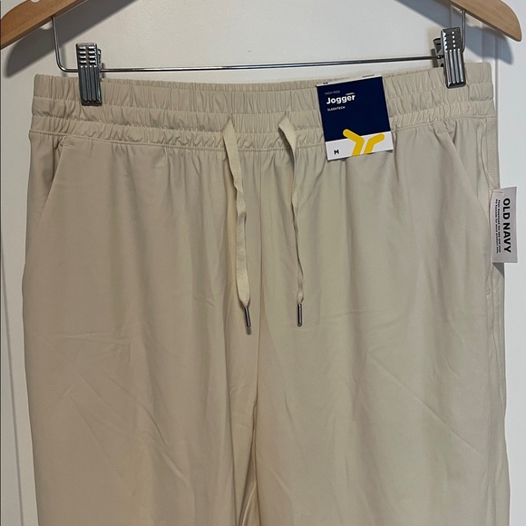 Old Navy High-Waisted Sleektech Joggers in Wishbone - Picture 2 of 6